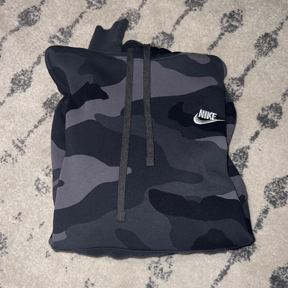 Mens Nike camo sweatshirt